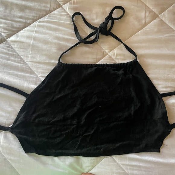 Black crop top from pacsun - Picture 2 of 3
